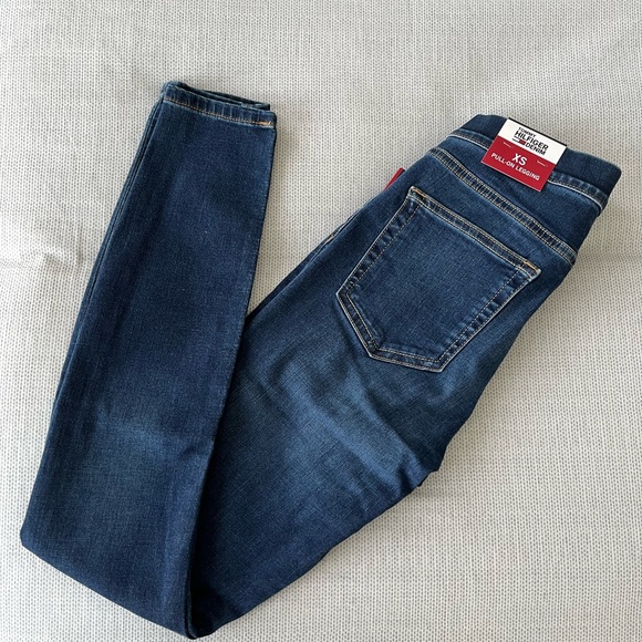 NWT Tommy Hilfiger Pull-On Jeggings - Picture 8 of 8
